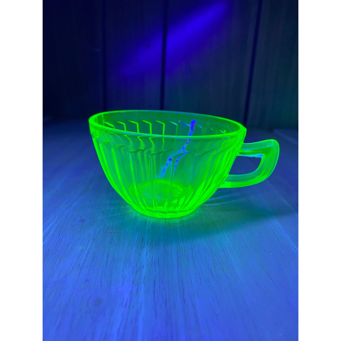 Sierra Green by Jeannette Flat Bottom Tea Cup