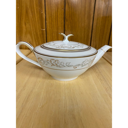 Stanwyck by Noritake Teapot