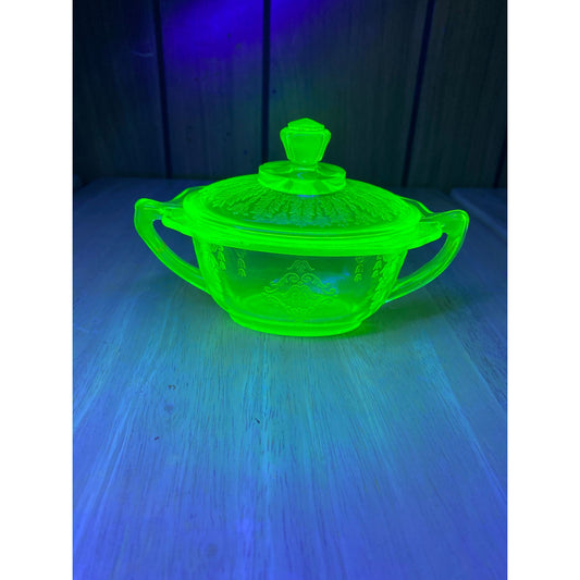 Uranium Anchor Hocking Princess Sugar bowl w/ lid