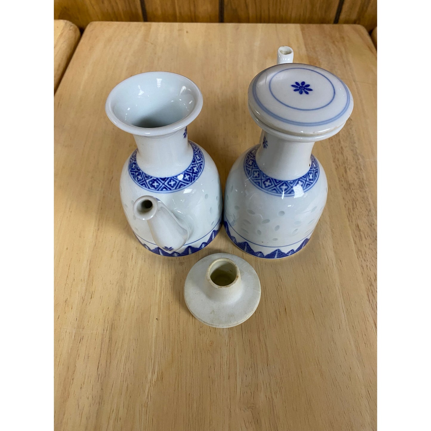 Set of Sake Bottles w/ Lid