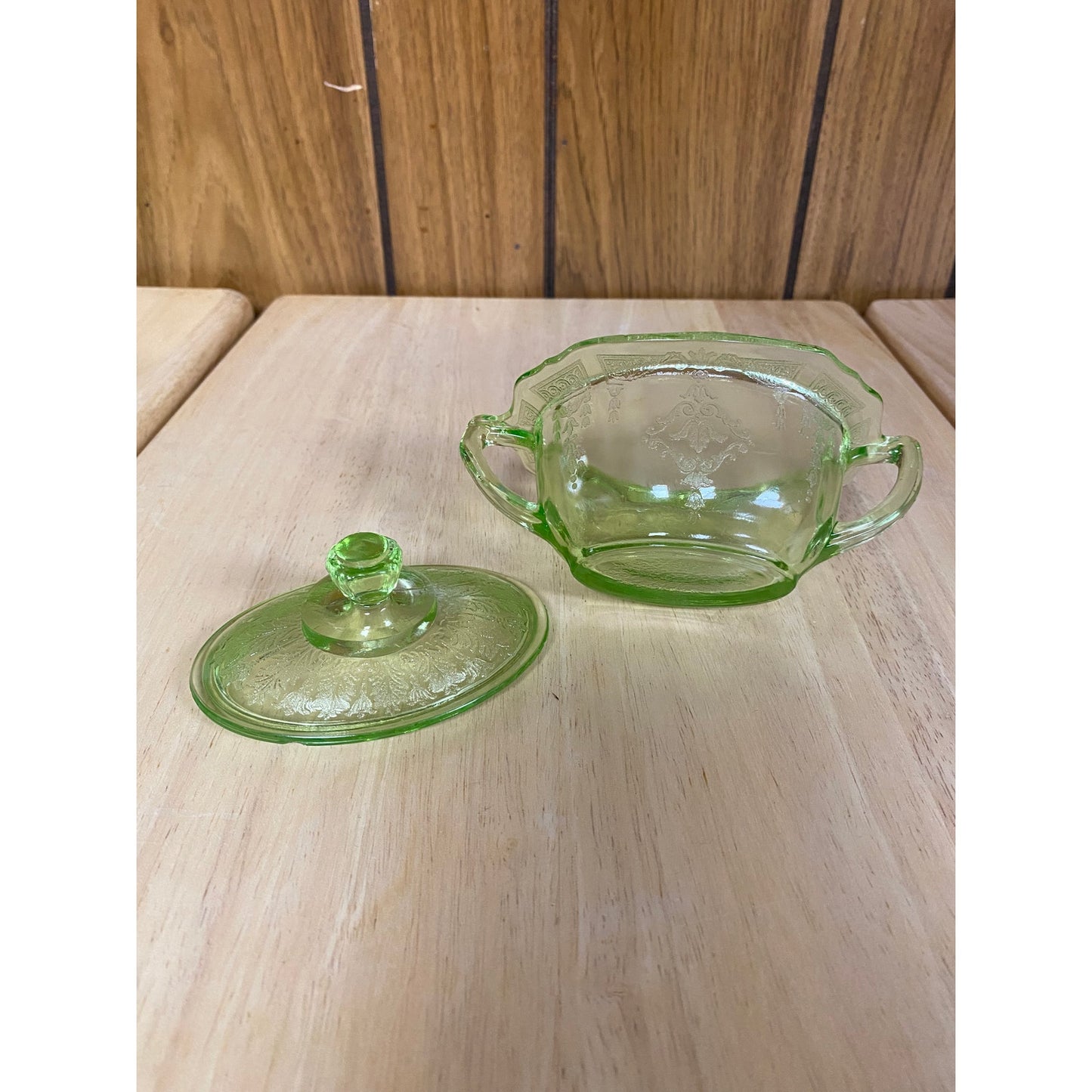 Uranium Anchor Hocking Princess Sugar bowl w/ lid