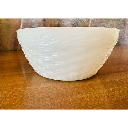 Vintage Fire-king white basket weave cereal/Dessert bowl