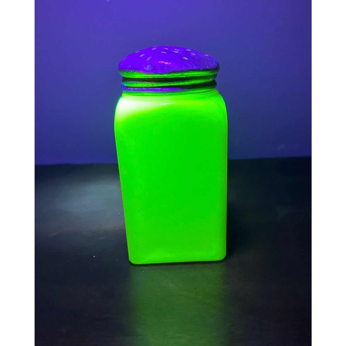 Vintage Custard uranium glass salt shaker