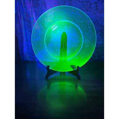 Vintage 9 1/2” uranium glass plate