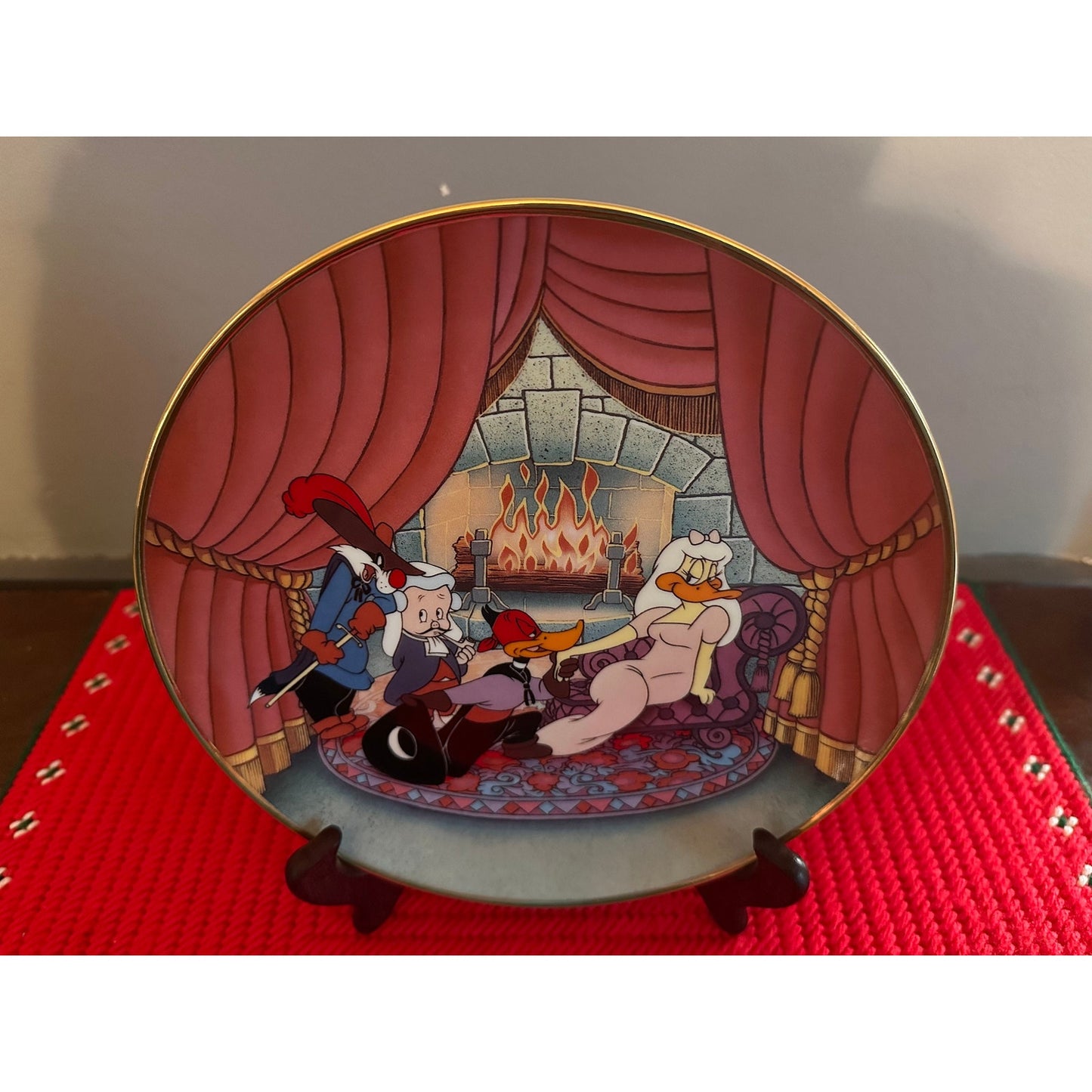 Looney Tunes "Scarlet Pumpernickle" Collectible Plate