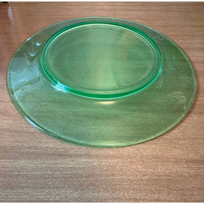 Vintage 9 1/2” uranium glass plate