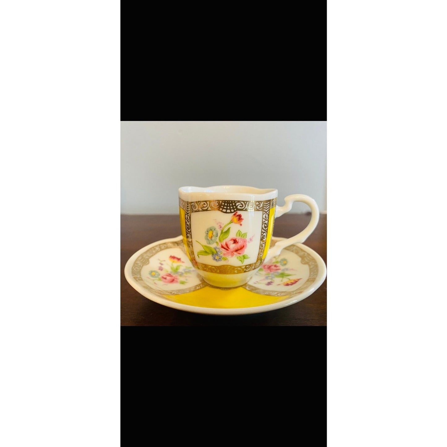 Vintage 1985 Avon European Tradition cup and saucer Collection Germany Circa 1700