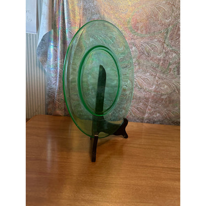 Vintage 9 1/2” uranium glass plate